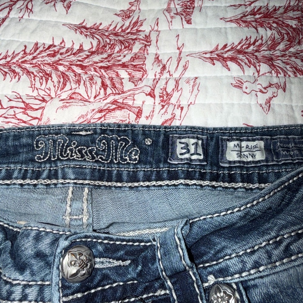 Miss Me Mid Rise Embellished Skinny Jeans - Picture 4 of 8